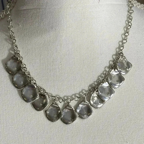 Silver tone petal necklace 17” - Picture 2 of 12